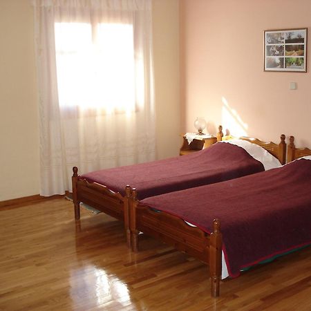 Zephyros Hotel Vitina Luaran gambar