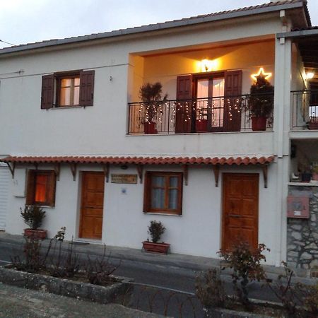 Zephyros Hotel Vitina Luaran gambar