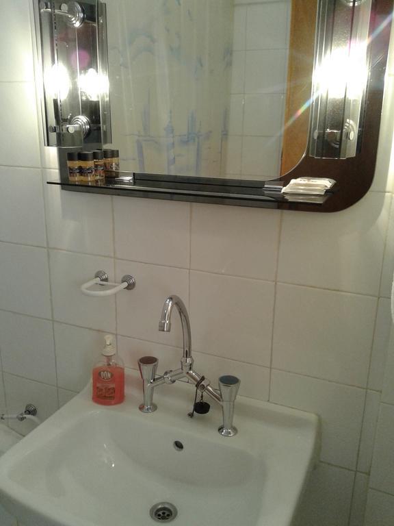 Zephyros Hotel Vitina Luaran gambar