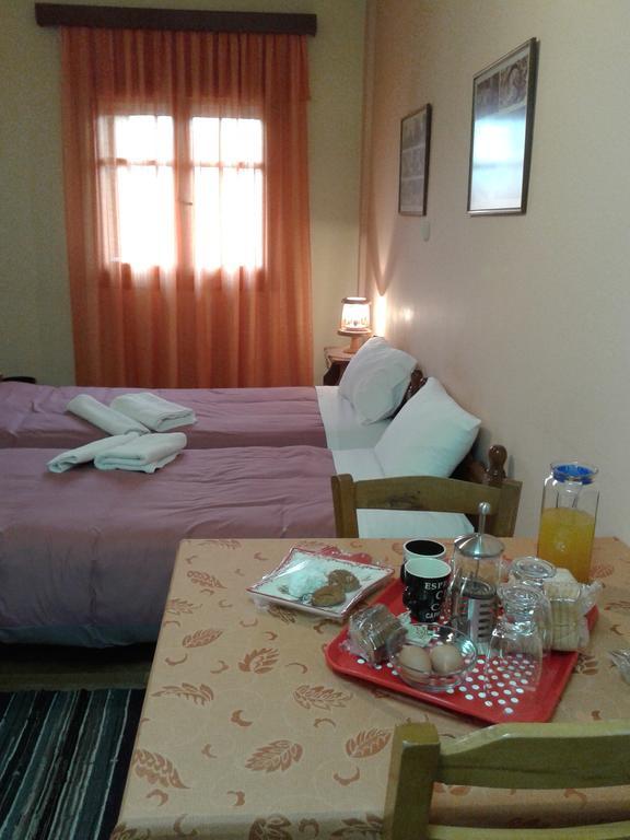 Zephyros Hotel Vitina Luaran gambar