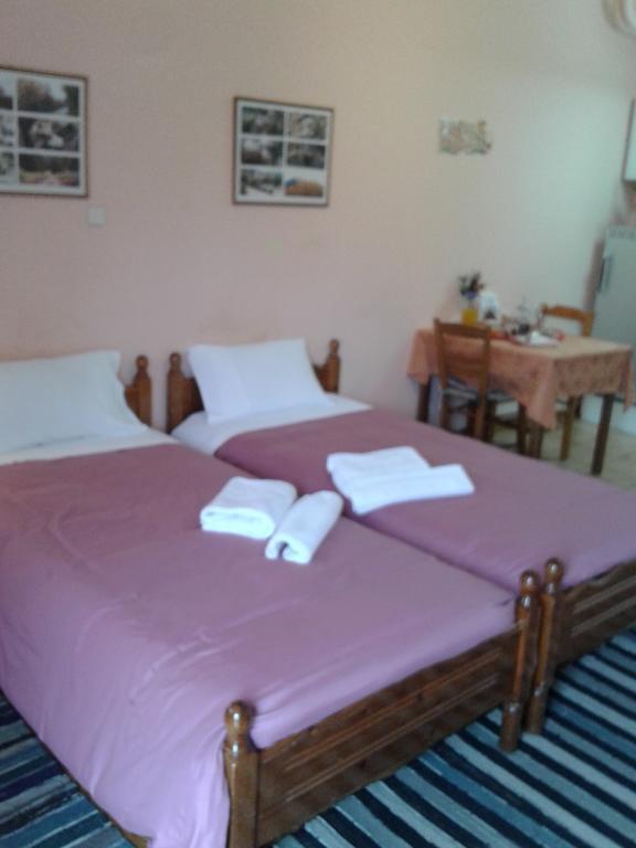 Zephyros Hotel Vitina Luaran gambar