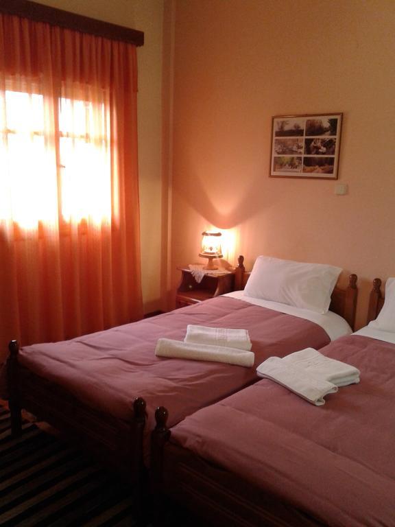 Zephyros Hotel Vitina Luaran gambar