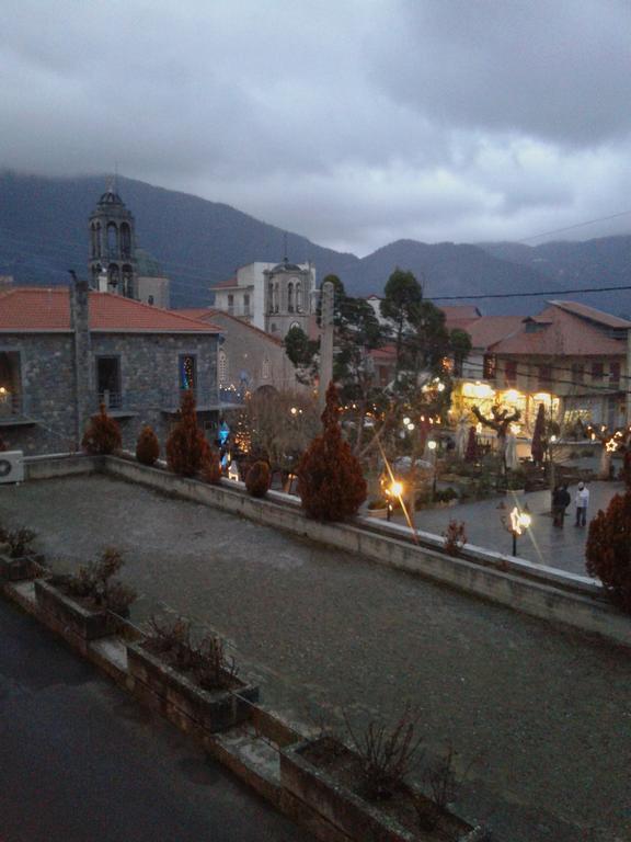 Zephyros Hotel Vitina Luaran gambar