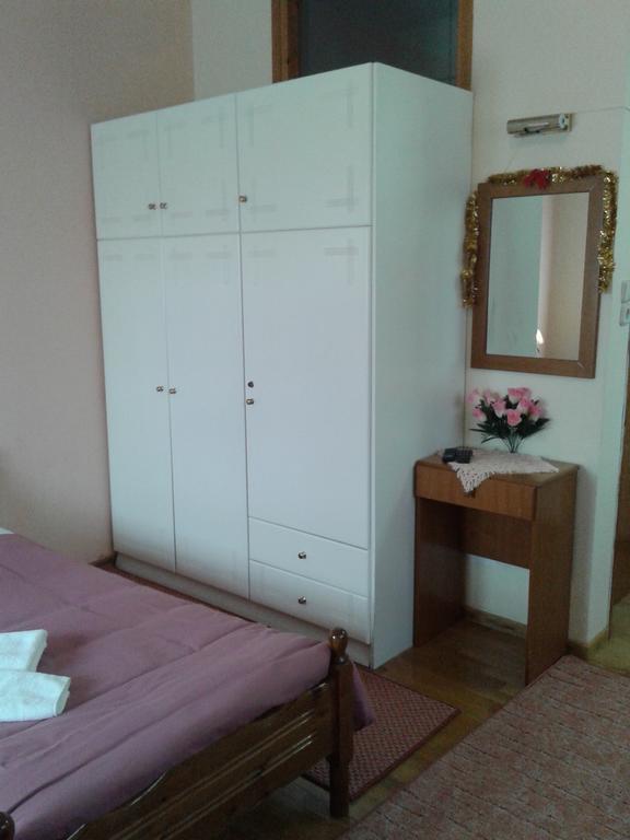 Zephyros Hotel Vitina Luaran gambar