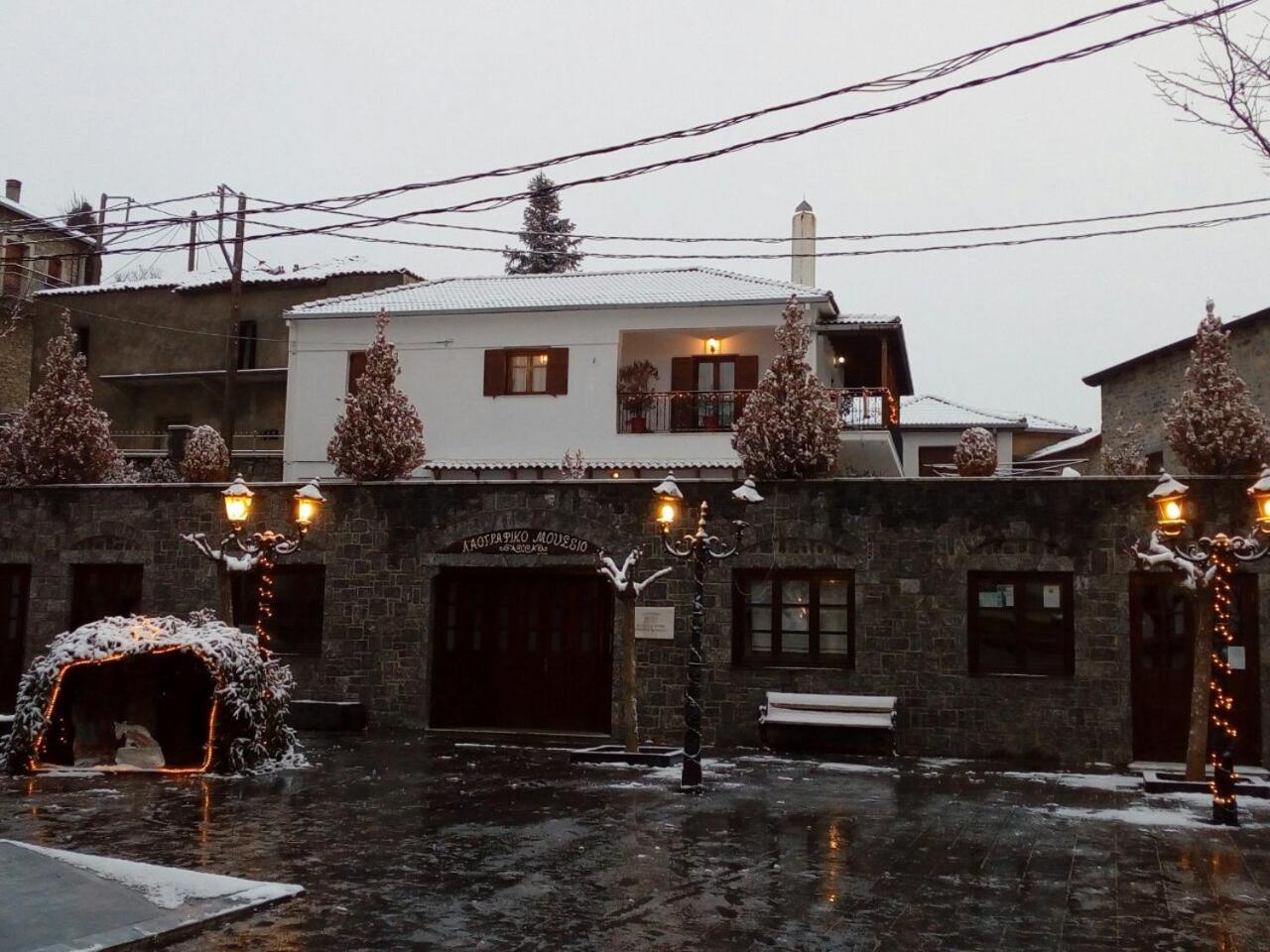 Zephyros Hotel Vitina Luaran gambar